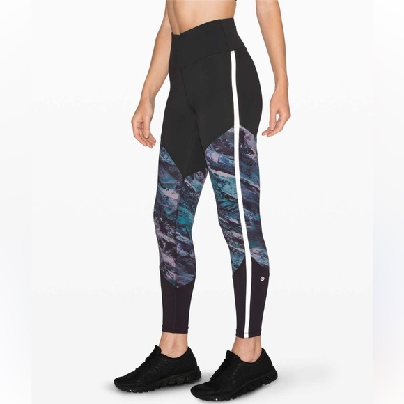 EUC - Lululemon Run to Reset Tights - Size 8 - Picture 1 of 8